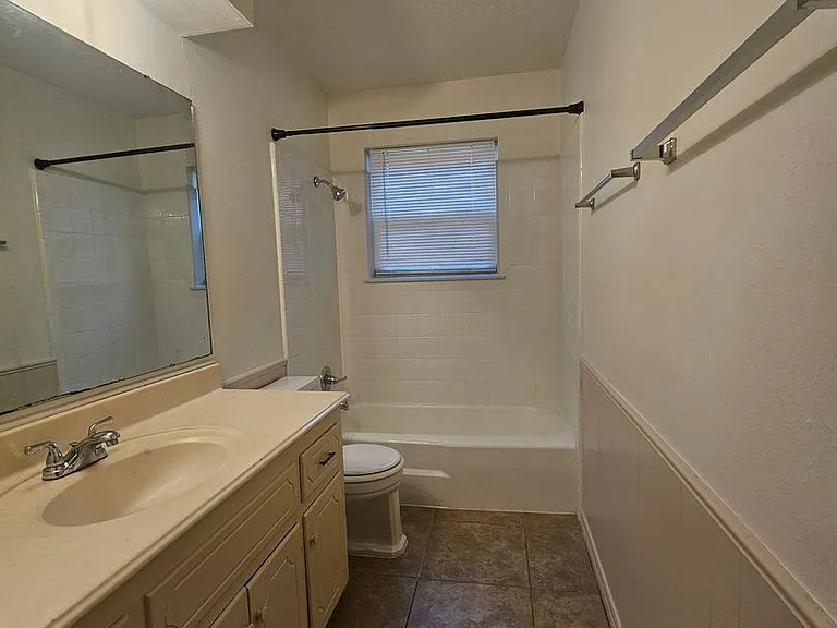 993 Barkley Cir — Photo 7