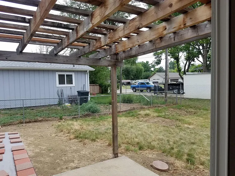 927 Cortez Ct — Photo 10