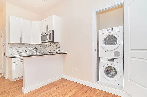 Rented by REAL New York | media 2