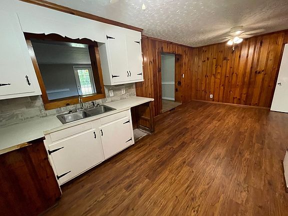 4th image of 709 Branton Dr