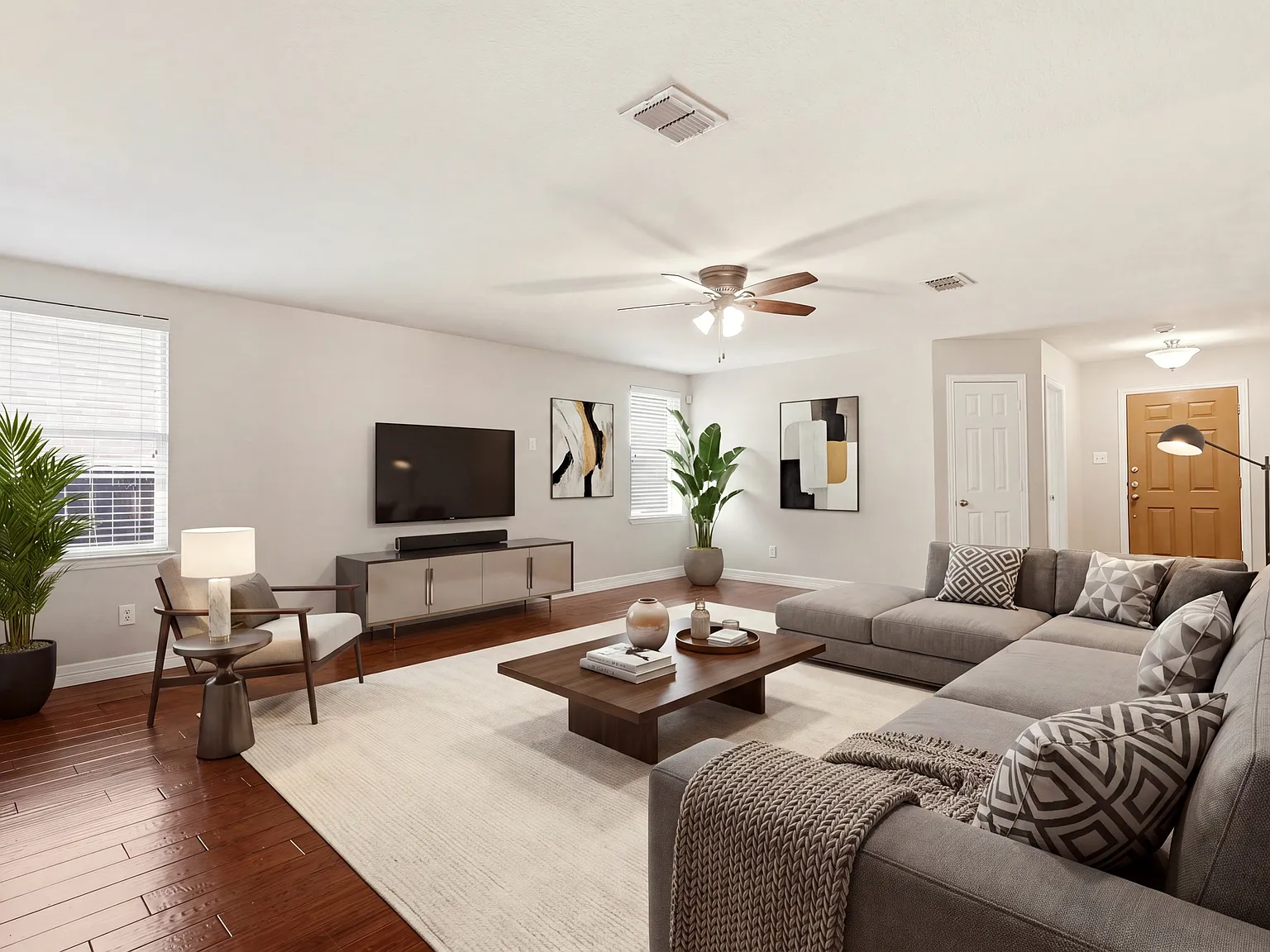 3 bed, 1660 sqft, $2,395 — Photo 2