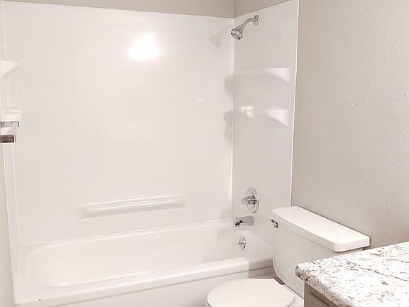 4th image of 1441 Capitol Ave #4