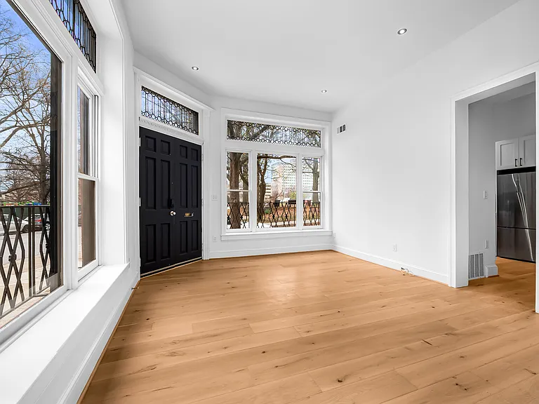 1200 Bolton St — Photo 9