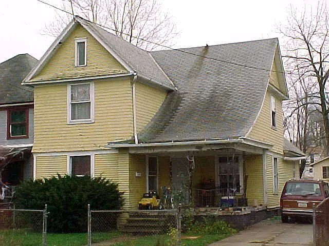 193 E Columbia St photo 1