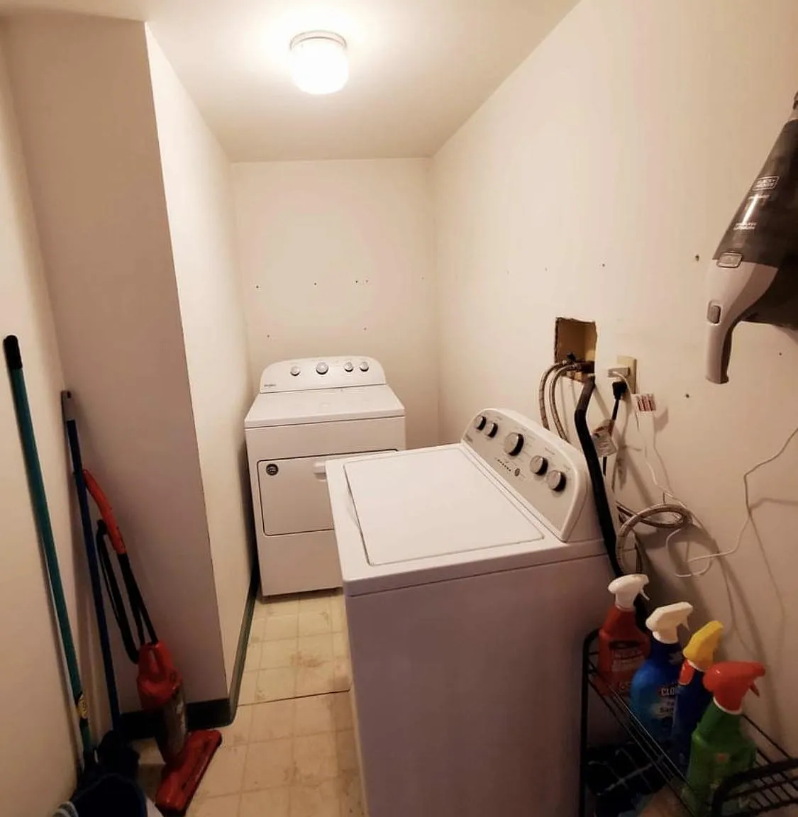 5 bed, 1800 sqft, $1,100 — Photo 4
