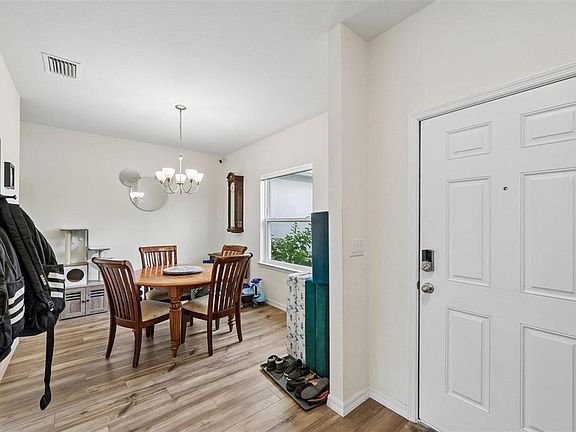 3rd image of 4476 Blackman St