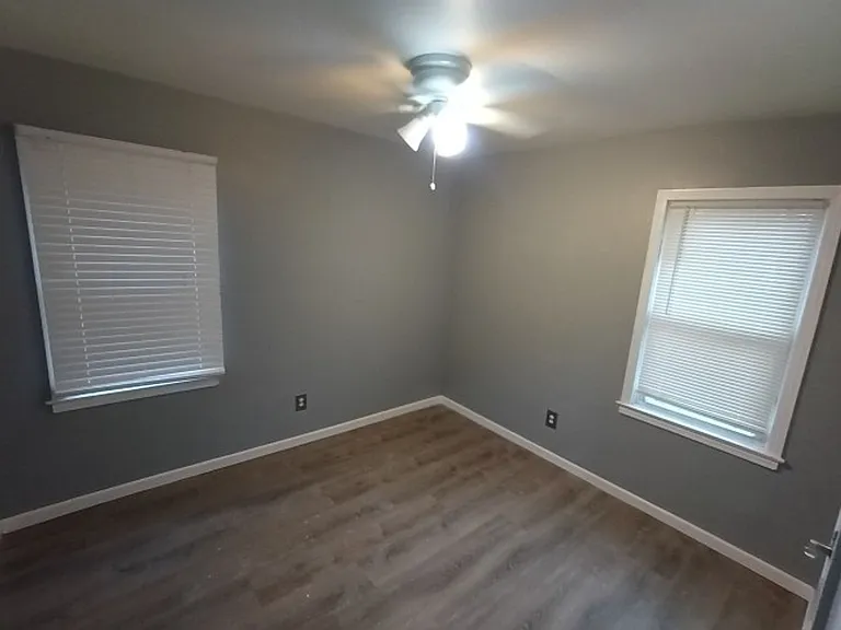 10177 Boleyn St — Photo 16