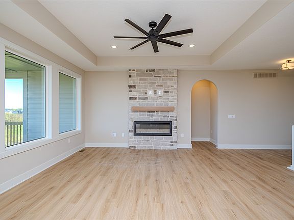 3rd image of 4711 177th St