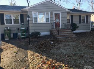 52 Spring St, Edison, NJ 08820