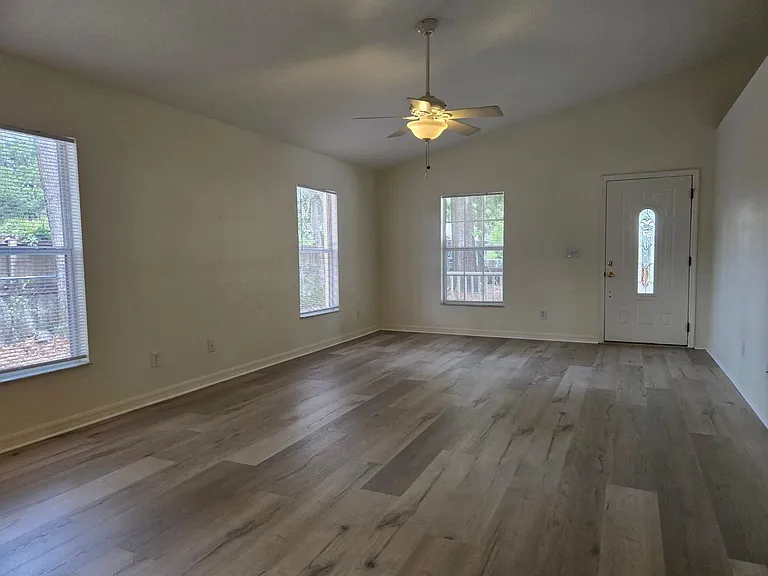 1205 N Lime St — Photo 4