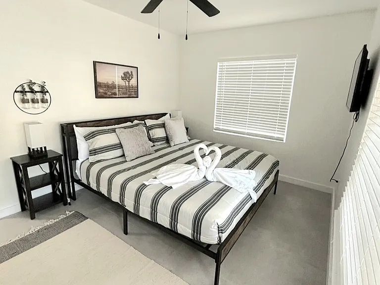 1215 NE 15th Ave #3 — Photo 6