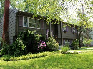 182 Big Piece Rd, Fairfield, NJ 07004