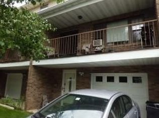 61 Henry St, Elmwood Park, NJ 07407
