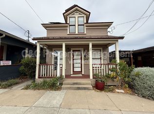 138 17th St #A, Pacific Grove, CA 93950