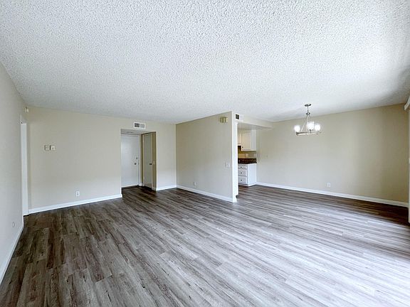 3rd image of 1818 Ramona Ave APT 205
