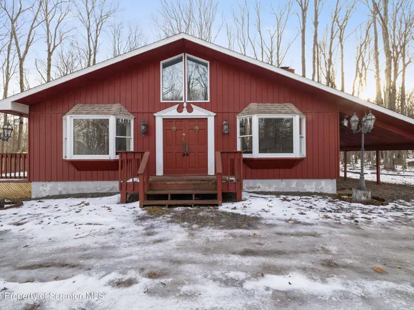 92 Norton Dr, Gouldsboro, PA 18424