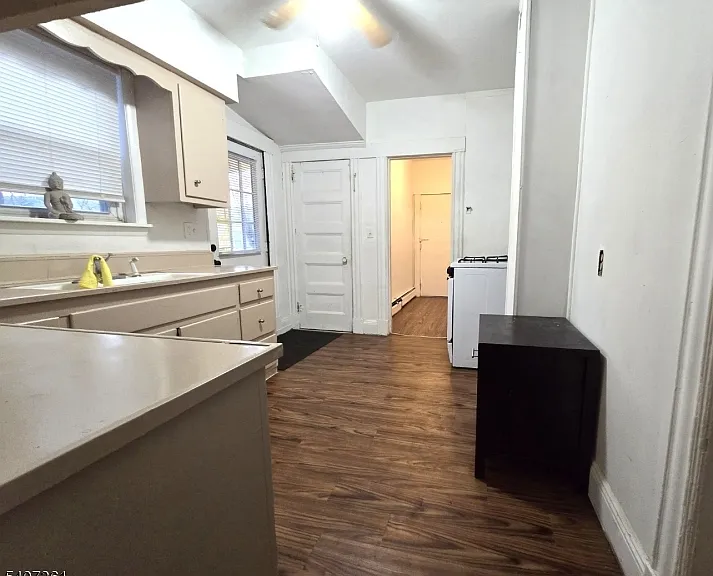 54 Stuyvesant Ave — Photo 3