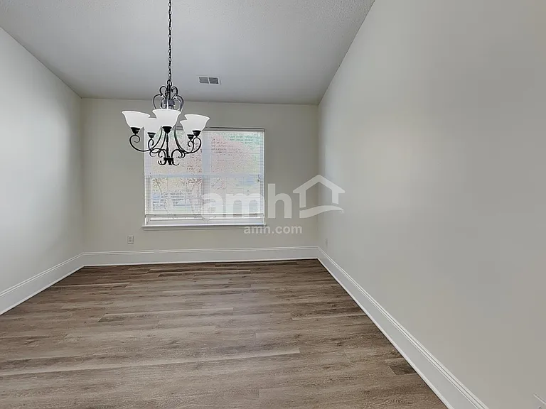 4008 Edgeview Dr — Photo 5