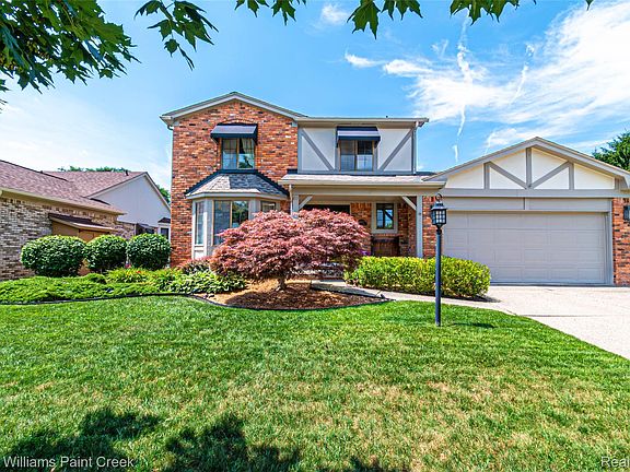 2nd image of 44333 Pentwater Dr