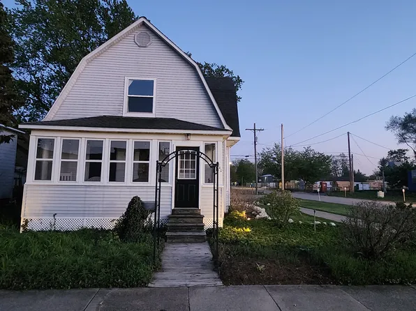 340 W 13th St, Holland, MI 49423
