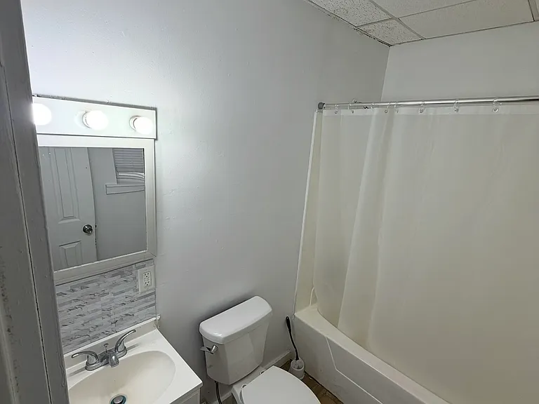 11 White St #1 — Photo 12