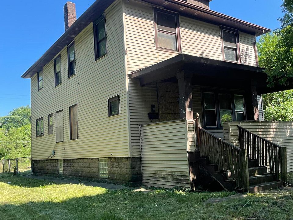 1st image of 645 Maryland St