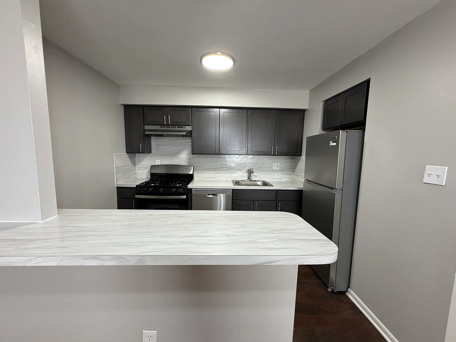 1 bed, 700 sqft, $1,165 — Photo 4