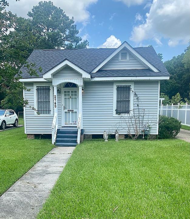 1st image of 2749 Dayton St