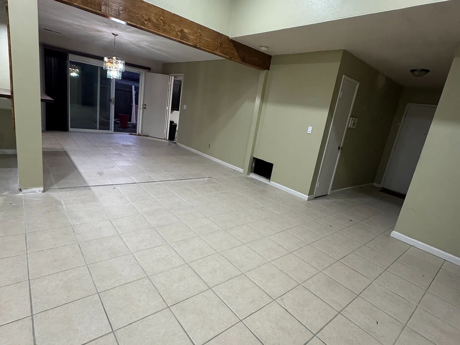 3 bed, 1322 sqft, $3,200 — Photo 3