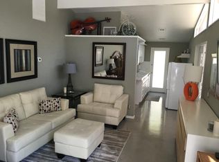 777 E San Lorenzo Rd APT 1, Palm Springs, CA 92264