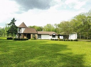 327 E Countiss St, Bruce, MS 38915