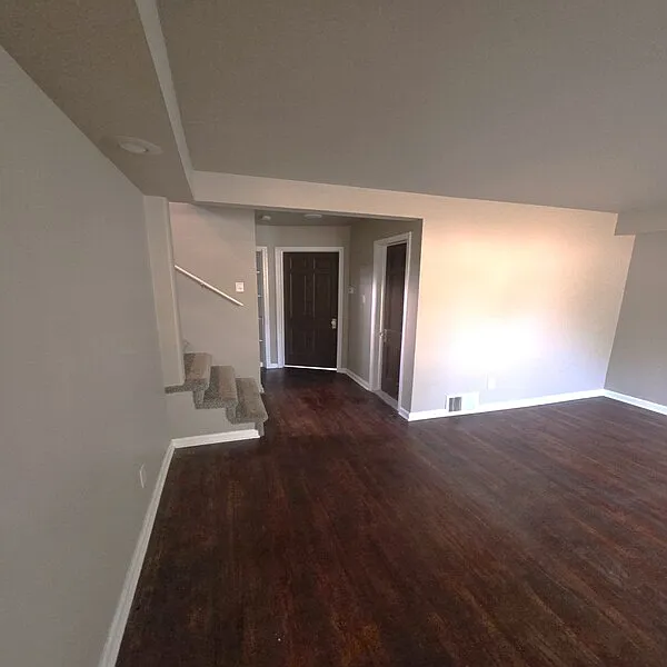 4845 University Place - 1 — Photo 3