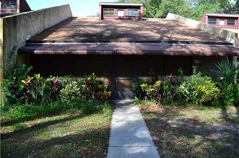 1st image of 472 Valerie Dr