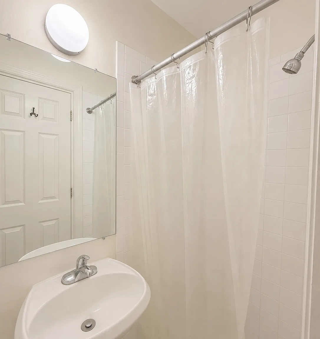Studio, $1,975 — Photo 4