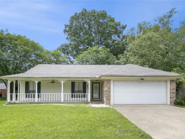 1203 Lake Village Blvd, Slidell, LA 70461