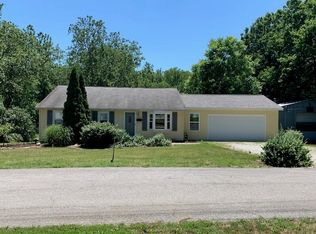 208 Mill Dr, Delphi, IN 46923