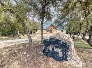 20 Mountain Laurel Ln, Concan, TX 78838