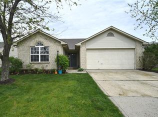 10318 Whitewater Ln, Fishers, IN 46037