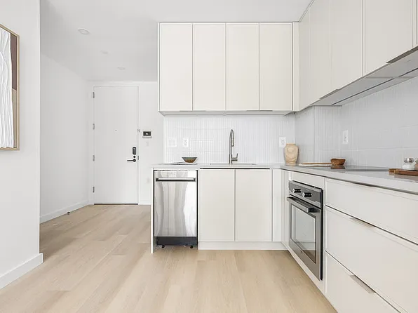 150 Lawrence Street image 2 of 36