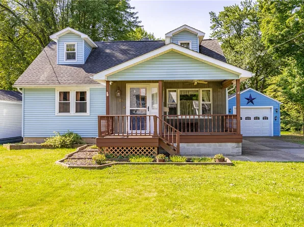 106 McClelland St, Albion, NY 14411
