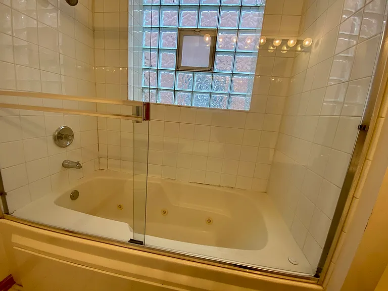 4233 N Kenmore Ave #2N — Photo 10
