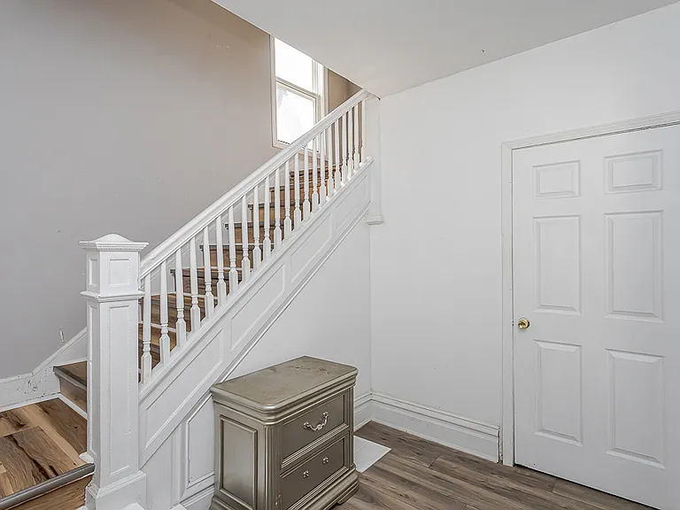 315 Eastern Ave — Photo 2