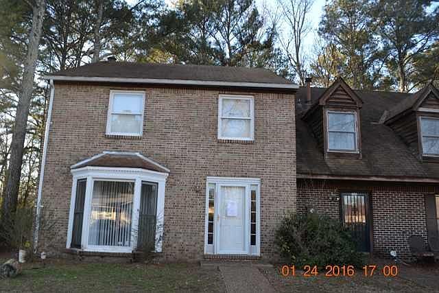 1st image of 1510 Eucalyptus Dr