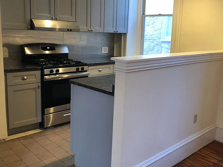426 W Chelten Ave #2F — Photo 4