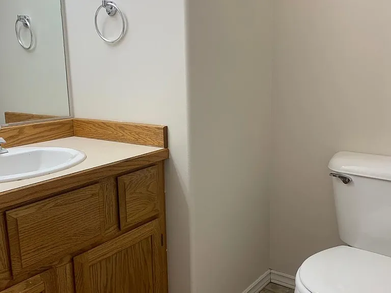 1506 W Fremont Ave — Photo 5