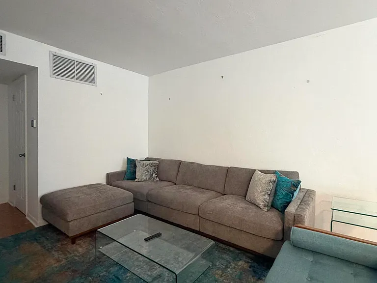 2004 Lake Osborne Dr #17 — Photo 1