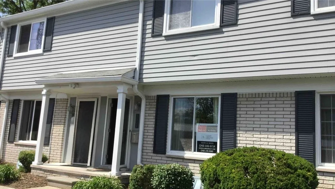 2 bed, 1.5 bath, 1000 sqft, $2,300 — Photo 1
