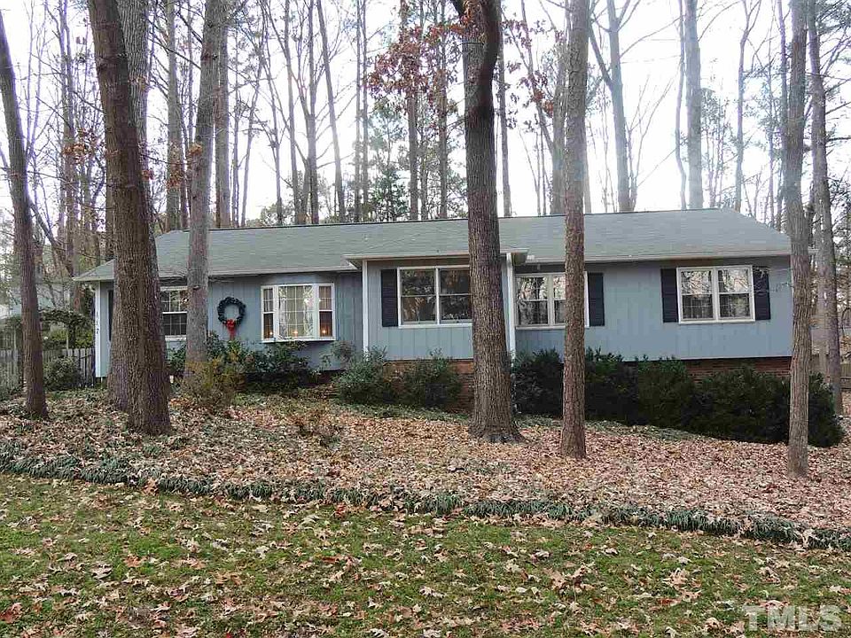 1st image of 117 Landsbury Dr