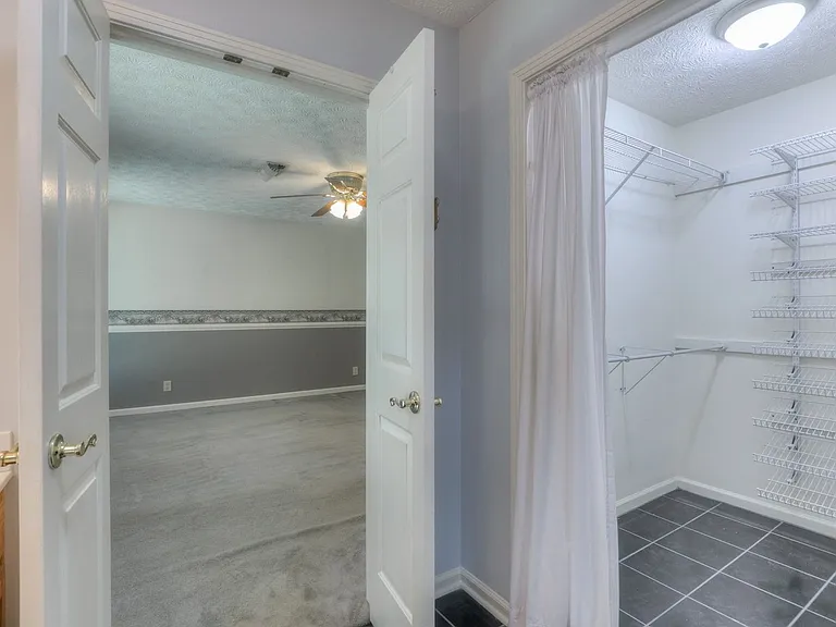 2303 Friendship Dr — Photo 21