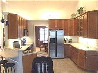 4th image of 6240 Glen Hollow Dr